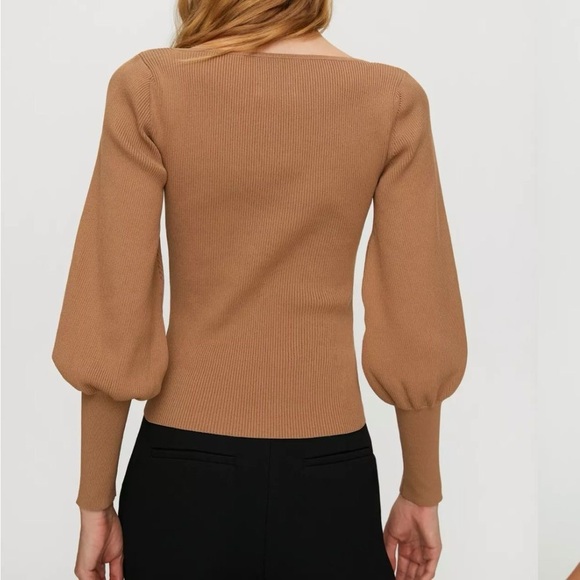 Aritzia Babaton Sweater - Picture 4 of 6